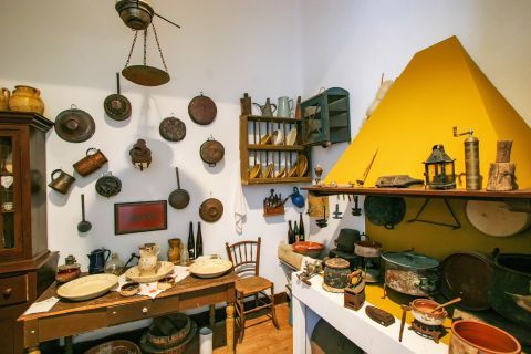 Folklore Museum: Every day items.