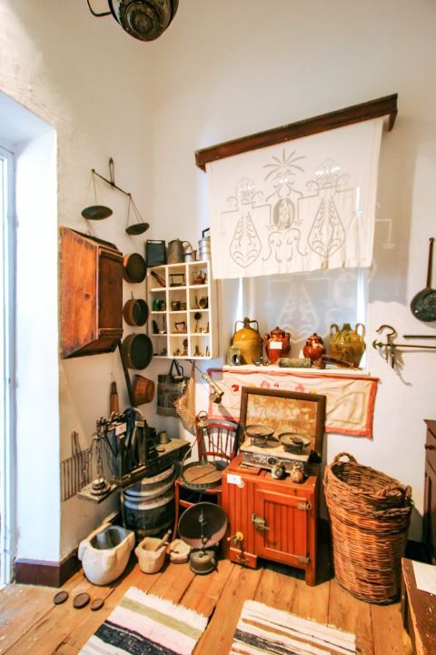 Folklore Museum: The museum hosts interesting items of an older era.