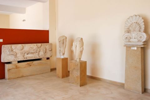 Archaeological Museum: Marble exhibits