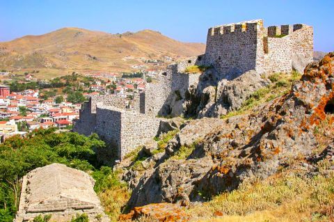 Byzantine Castle: The Castle was built by the Emperor Andronicus Komninos.