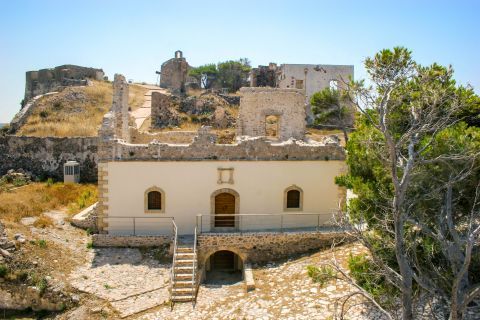 Chora Castle: One of the ruined houses, in which conquerors had settled down.