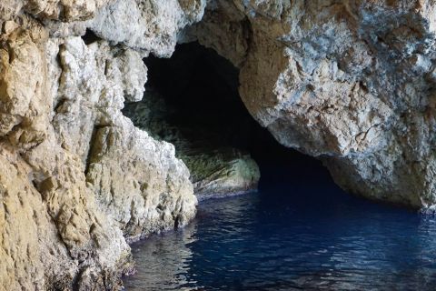 Fokospilia Cave: Inside Fokospilia cave