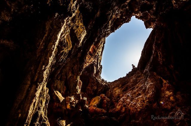 Drakos Cave