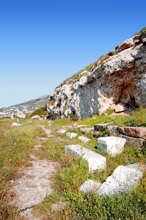 Asklepios Sanctuary: The hill of Agia Anna is an elevated spot close to Parikia