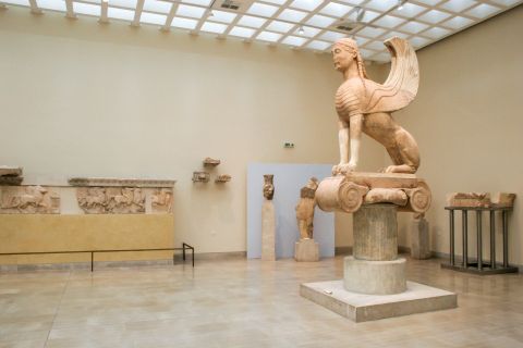 Archaeological Museum: Sphinx of Naxos.