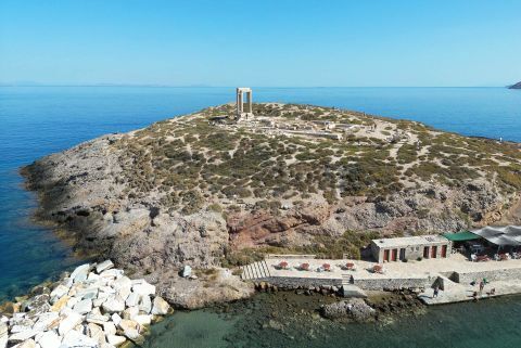 Portara (or Temple Of Apollo): Aerial view of the Portara and the cafe just under it