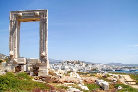 Portara (or Temple Of Apollo): Beautiful view of the Cycladic buildings of the island