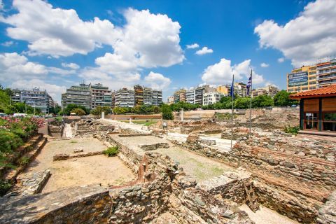 Roman Market: This spot was the center of all activities in Thessaloniki for about 8 centuries.