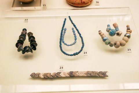 Archaeological Museum: Pieces of jewelry.