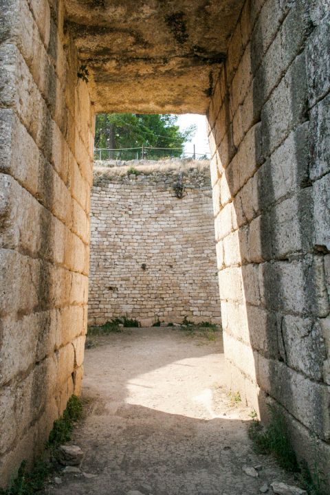 Cyclopean Walls: A well-preserved construction.