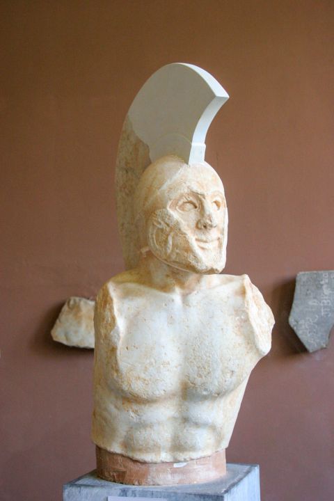 Archaeological Museum: Statue of Leonidas.