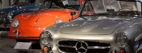 Hellenic Motor Museum: Porche and Lotus