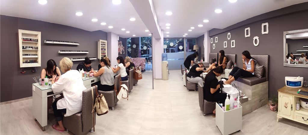 23 BEST NAIL SALONS IN BALI | Manicures & more! | Honeycombers