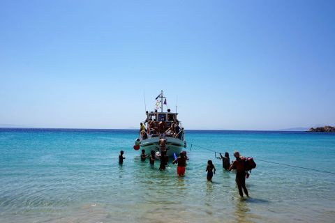 Livadi: Approaching the beach by boat