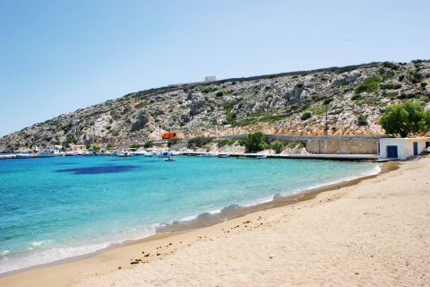 Agios Georgios beach: Turquoise waters and sand