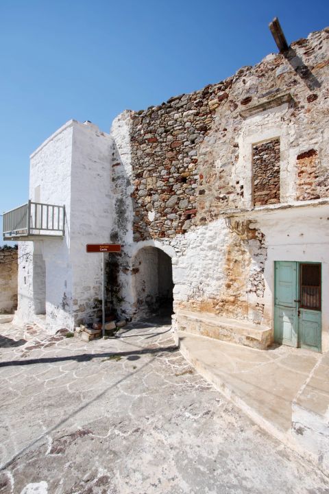 Chorio: A stone built spot leading to the Castle of Kimolos