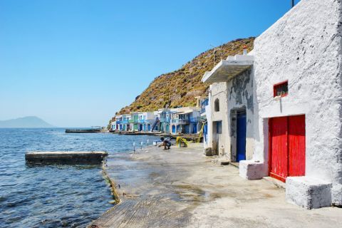 Klima: Cycladic houses by the sea