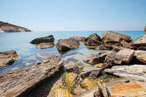 Agios Ioannis: Rocks and clear waters