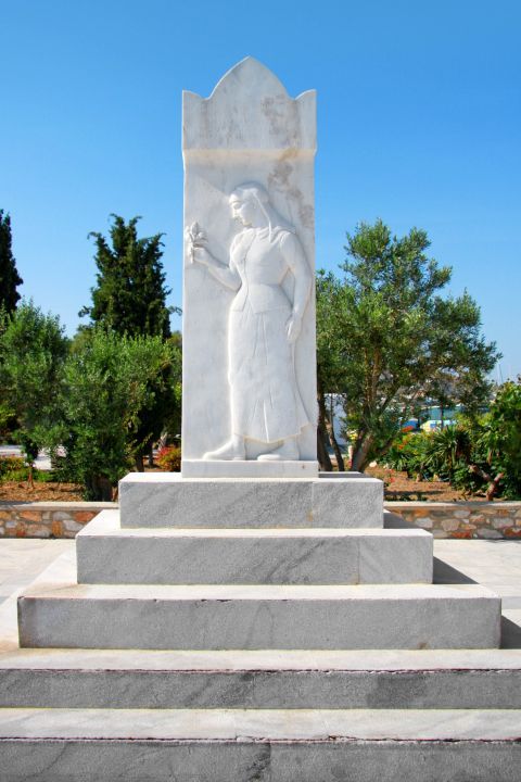 Parikia: A marble statue