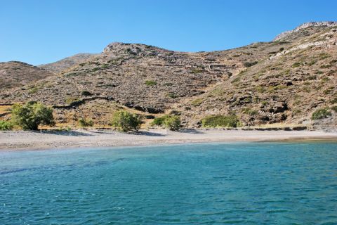 Agios Georgios: The crystal clear waters of Agios Georgios Beach