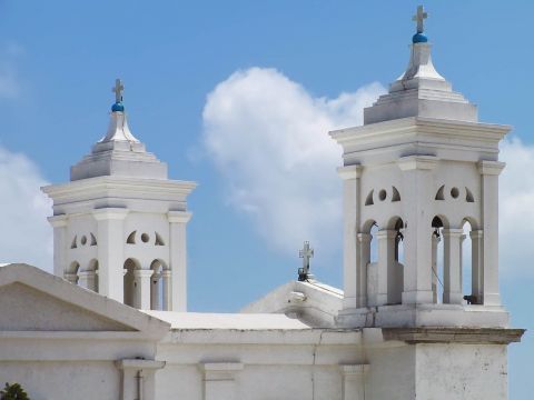 Falatados: The top of a local church