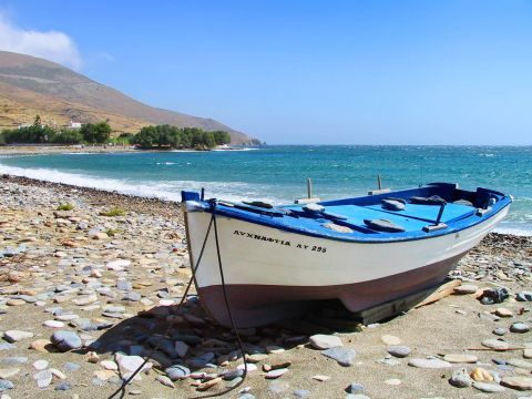 Lychnaftia: A fishing boat