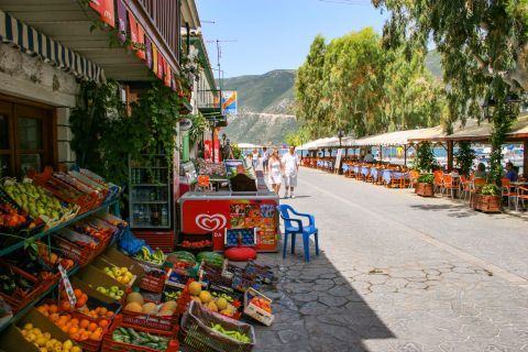 Vassiliki village: Fruits and vegetables. Local market of Vassiliki.