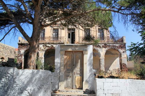 Messaria: An old mansion