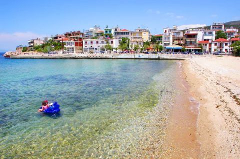 Skala Maries: It is one of the best places to relax, away from the noisy crowds.
