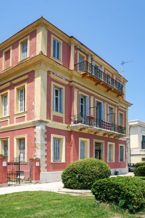 Town: Elegant mansion in Corfu Town.