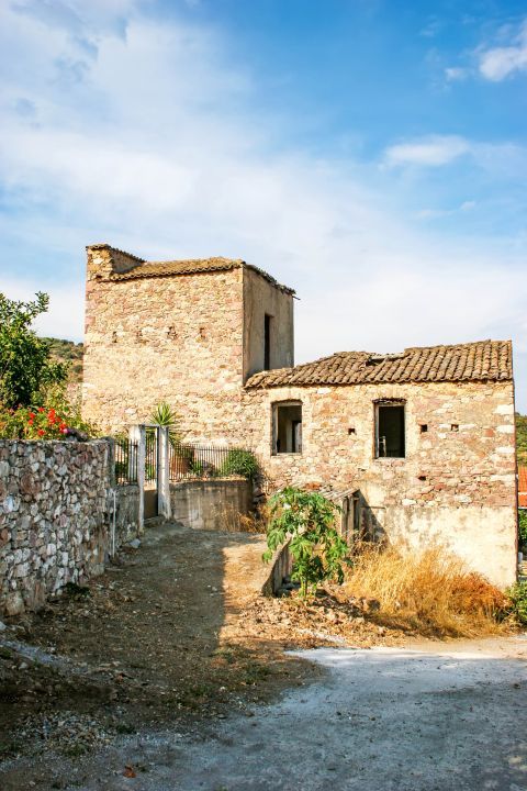 Skoutari: Old, stone-built house.