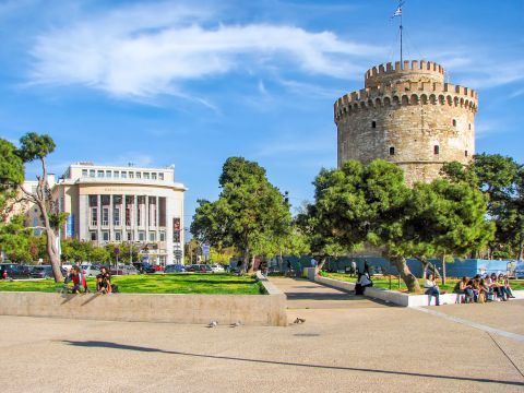 Beach Promenade: The White Tower is the most significant sight of Thessaloniki.