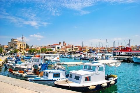 Town: Fishing boats on the port of Aegina