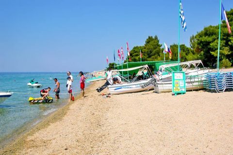 Lagomandra: There are some water sports facilities on Lagomandra beach.