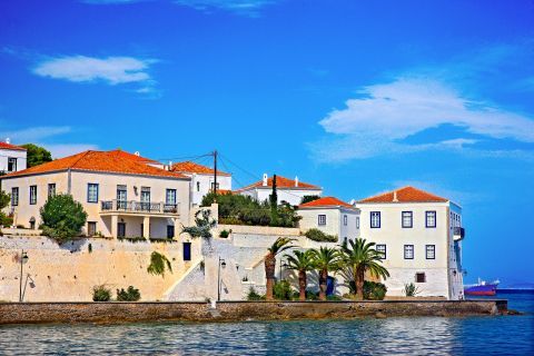 Town: Beautiful houses in Spetses.