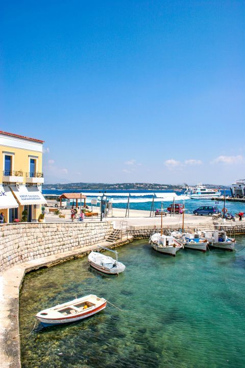 Town: View of the picturesque harbor of Chora.