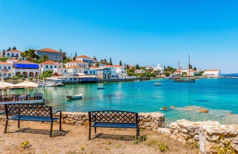 Town: Relaxing sea view, Spetses Town.