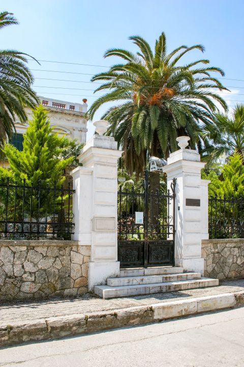 Town: Outside the Sotirios Anargyros Mansion.