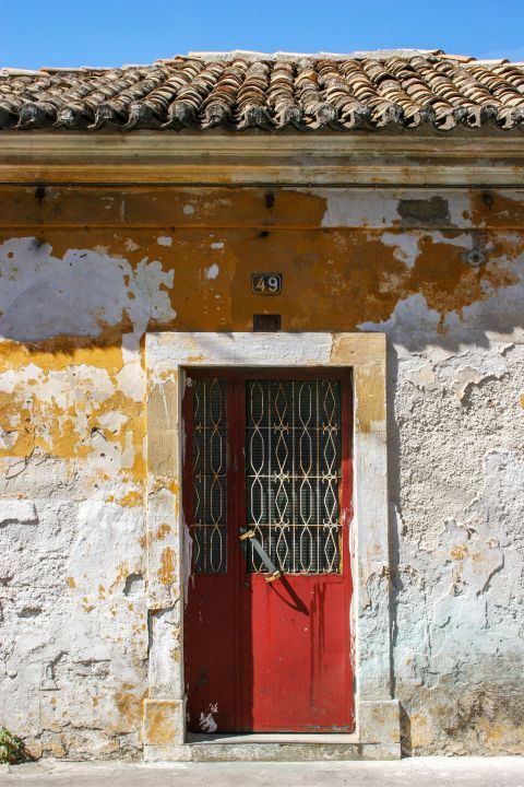 Agios Matheos: An old house.