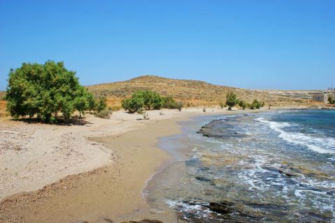 Platis Gialos: An unspoiled beach