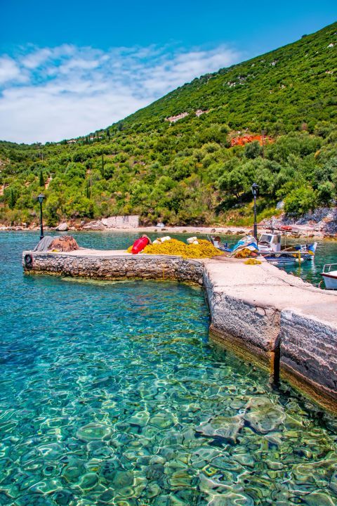 Pisaetos: The area provides a picturesque port that connects ferries to Kefalonia, Patra and Lefkada.