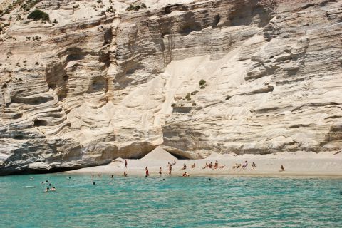 Gerakas: White cliffs and turquoise waters. Gerakas beach, Milos.