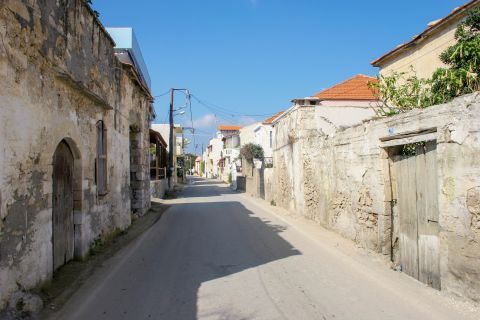 Kalyves Village: A street with old houses