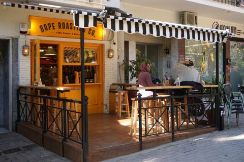 Kipseli: Dope: a great spot for coffee in Fokionos Negri