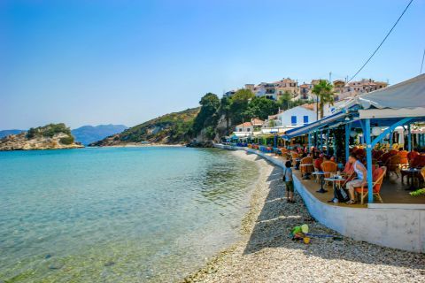 Kokkari: Places to eat and drink by the sea.