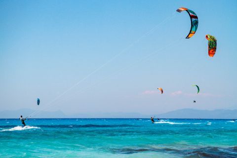 Agios Ioannis: Agios Ioannis beach attracts many skilled windsurfers.