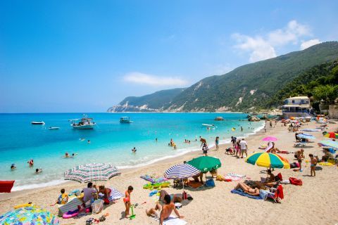 Agios Nikitas: This beach is quite popular for its amazing atmosphere.