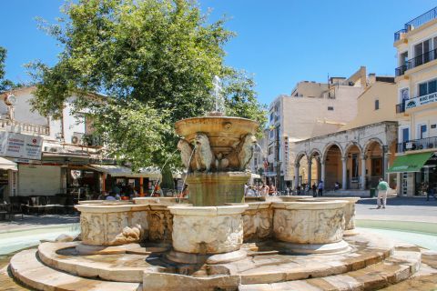 Town: At Venizelou Square