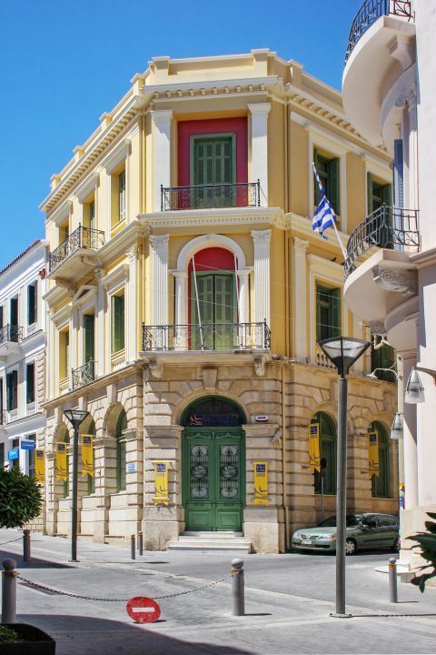 Town: An impressive Neoclassical building