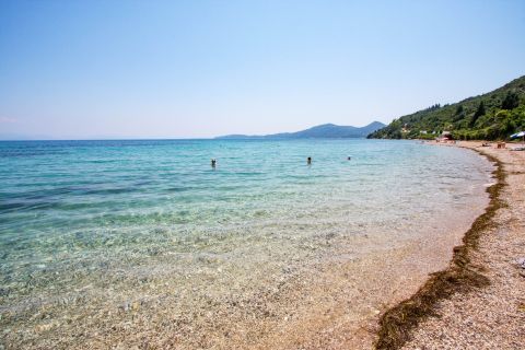 Agios Ioannis Peristeron: Shallow, clear waters